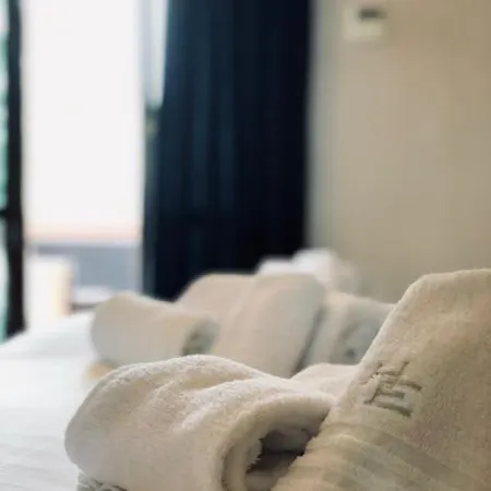 Eremo فندق سوريانو نيل تشيمينو